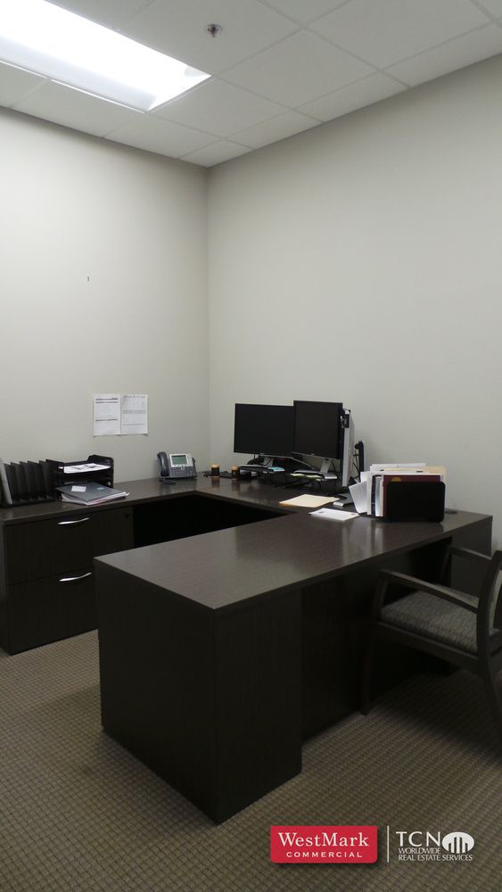 South Lubbock Office : 9826 Slide Rd, Lubbock, TX 79424
